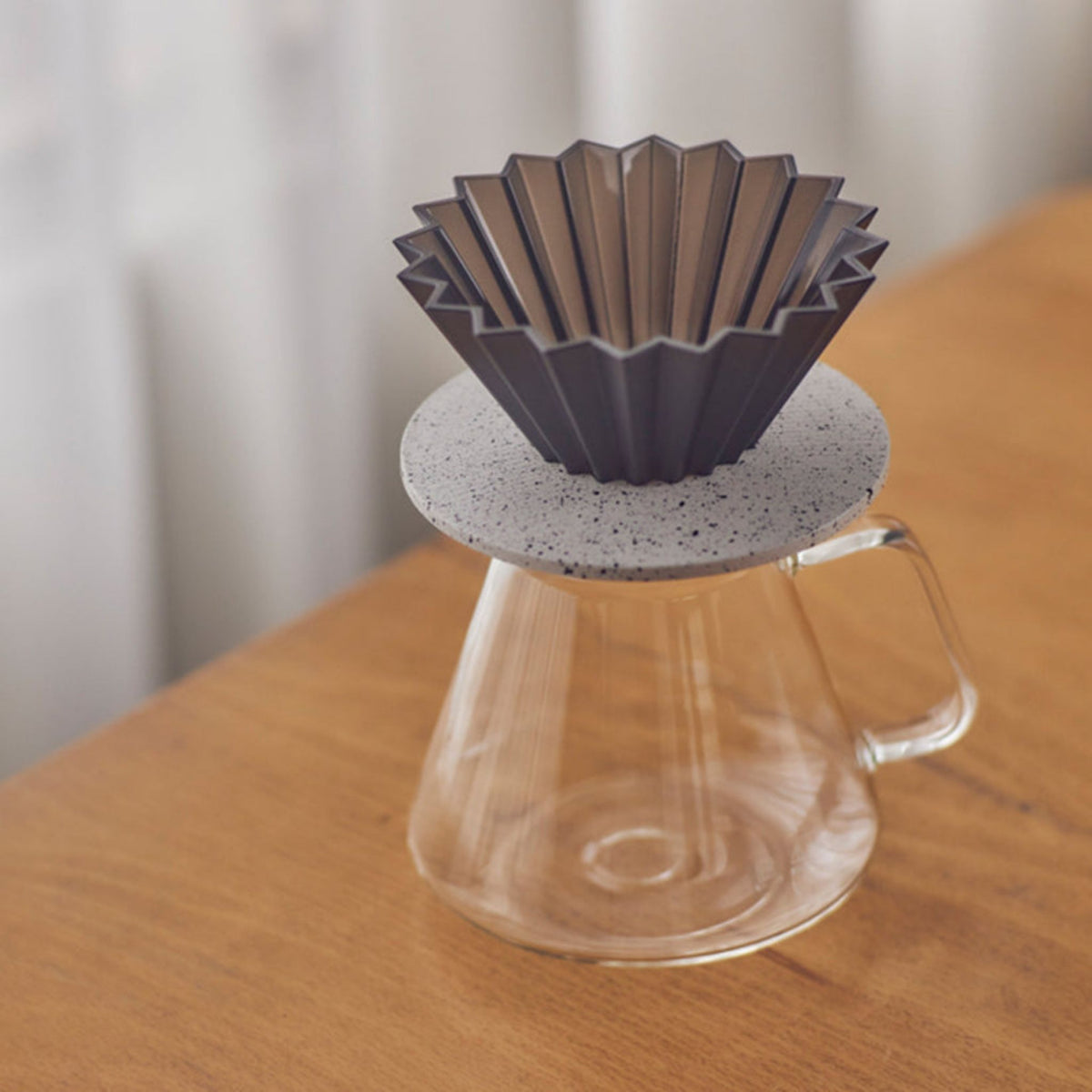 Origami dripper holder - White and black grain